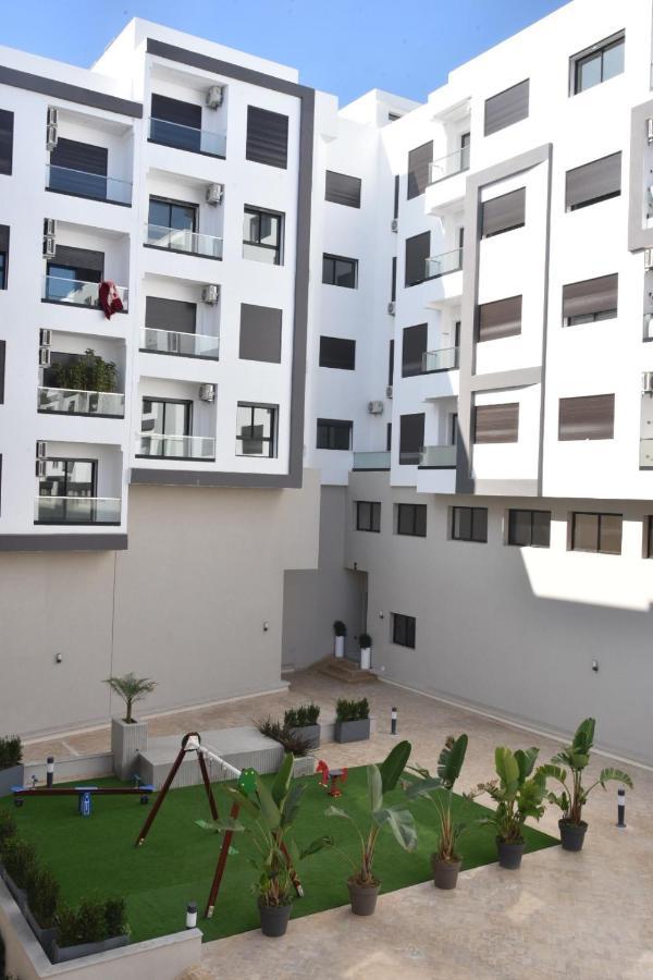 Lovely Apartment With Pool & Gym 盖尼特拉 外观 照片